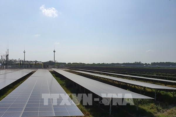 An ninh năng lượng: "Chìa khóa" từ điện mặt trời mái nhà