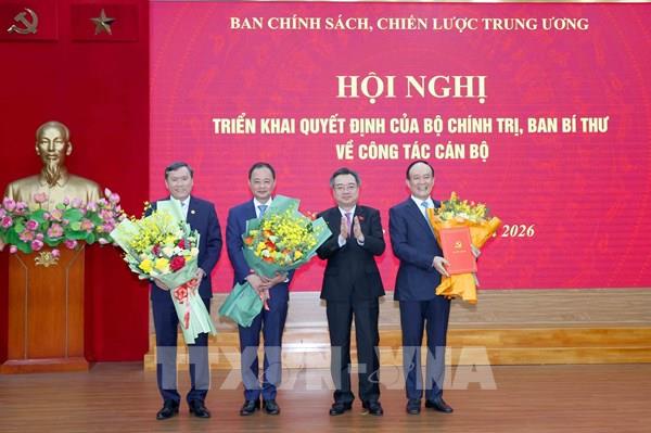 Công bố quyết định về công tác cán bộ tại Ban Chính sách, chiến lược Trung ương