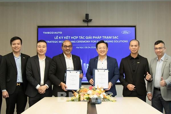 Tasco Auto và Ford Việt Nam bắt tay mở rộng hạ tầng trạm sạc xe điện