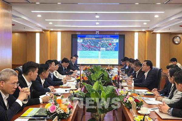 Đẩy nhanh tiến độ 3 dự án giao thông trọng điểm kết nối Việt - Lào