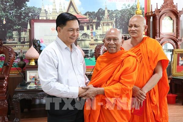 Vĩnh Long: Phum sóc rộn ràng, đồng bào Khmer đón Tết Chôl Chnăm Thmây trong sung túc