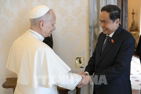 Chủ tịch Quốc hội Trần Thanh Mẫn hội kiến Giáo hoàng Tòa thánh Vatican Leo XIV và Thủ tướng Tòa thánh, Hồng y Pietro Parolin