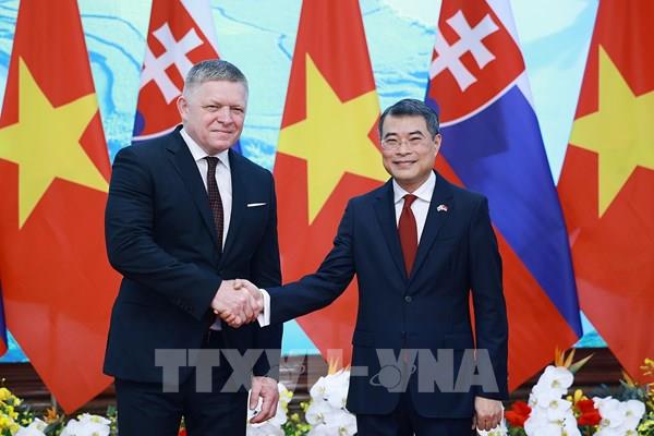 Nâng cấp quan hệ Việt Nam – Slovakia lên Đối tác chiến lược