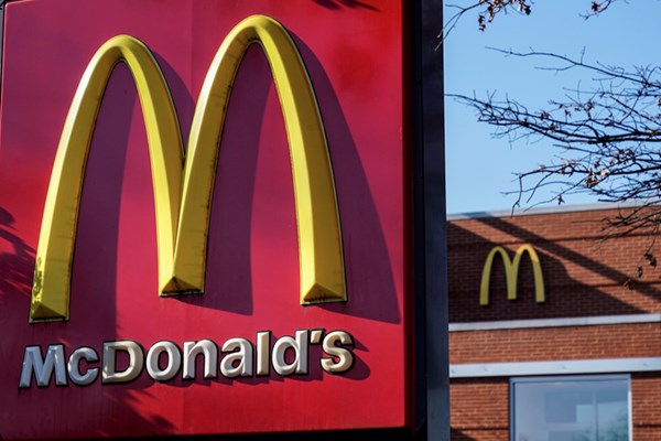 McDonald&rsquo;s lấn sân sang thị trường nước tăng lực và soda tại Mỹ