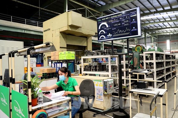 Giải pháp căn cơ từ chuyển đổi "kép"