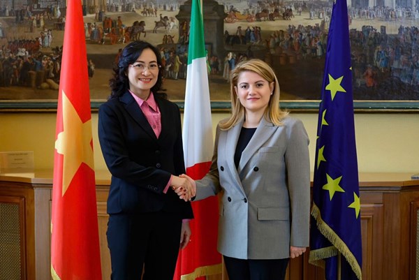 Việt Nam - Italy thống nhất nhiều định hướng hợp tác mới