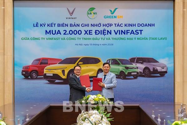 Taxi Lavi hợp tác với VinFast thay dàn xe hiện hữu bằng 2.000 ô tô điện