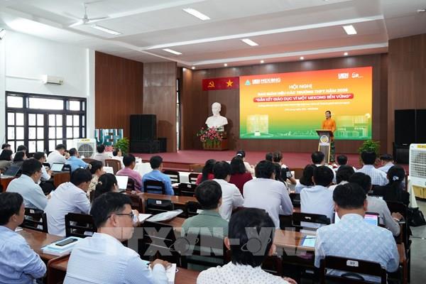 UEH kết nối giáo dục Mekong, thúc đẩy nhân lực bền vững