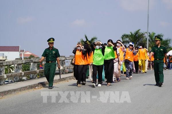 Tiếp nhận 226 công dân Việt Nam do lực lượng chức năng Campuchia trao trả