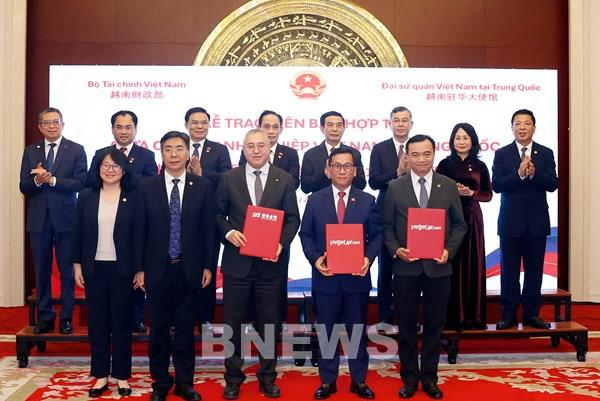 Vietjet và AVIC Cabin Systems hợp tác toàn diện về lĩnh vực nội thất tàu bay