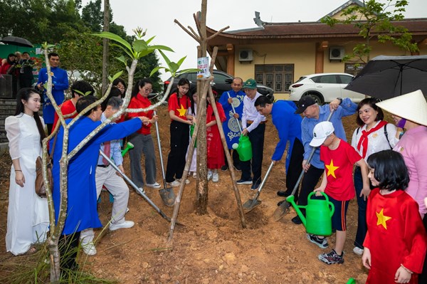 Khởi động dự án "Cung đường hoa gạo thắp sáng Đền Hùng"