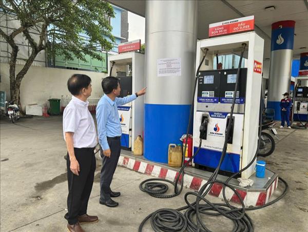 Xử phạt 3 thương nhân đầu mối vi phạm quy định dự trữ xăng dầu