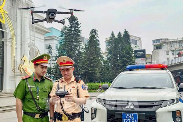 Hà Nội sử dụng thiết bị chuyên dụng hỗ trợ phát hiện và xử lý vi phạm giao thông