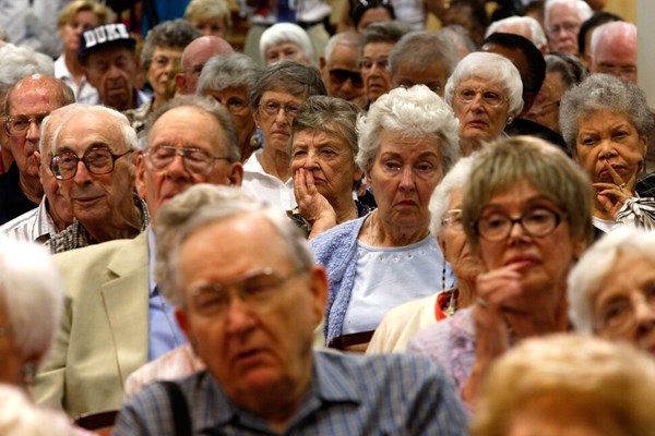 Tội phạm lừa đảo chiếm đoạt 2,4 tỷ USD từ người cao tuổi tại Mỹ