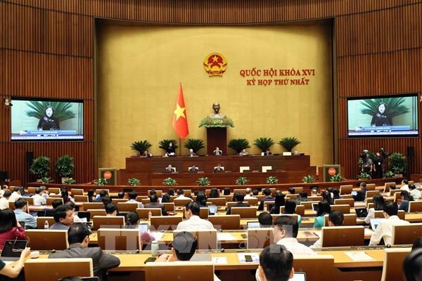 Nâng mức lương cơ sở, tạo động lực phát triển khu vực công