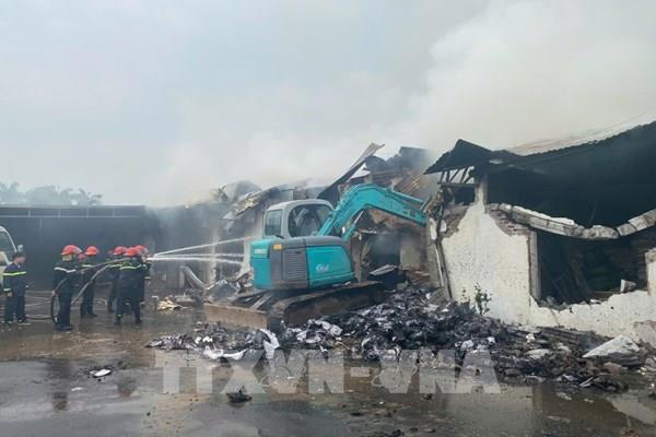 Hưng Yên: Kịp thời sơ tán 700 công nhân ra khỏi vụ cháy công ty giầy