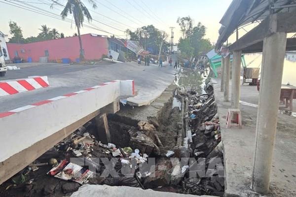 Cà Mau: Sạt lở, sụp kè thiệt hại 3 tỷ đồng
