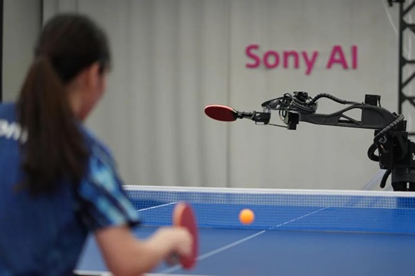 Bất ngờ đến từ robot đánh bóng bàn của Sony AI