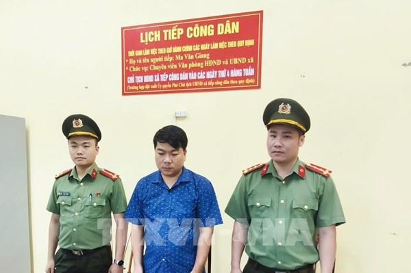 Khổi tố đối tượng lừa đảo chiếm đoạt tài sản và làm giả tài liệu của cơ quan, tổ chức