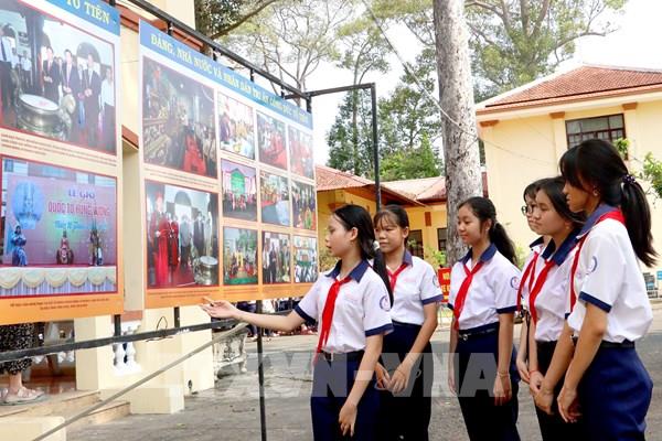 Học sinh Vĩnh Long tham gia trải nghiệm văn hóa dịp Giỗ Tổ Hùng Vương