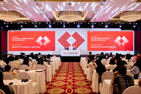 Techcombank tiếp tục chia cổ tức “khủng”, tăng vốn lớn nhất khối tư nhân