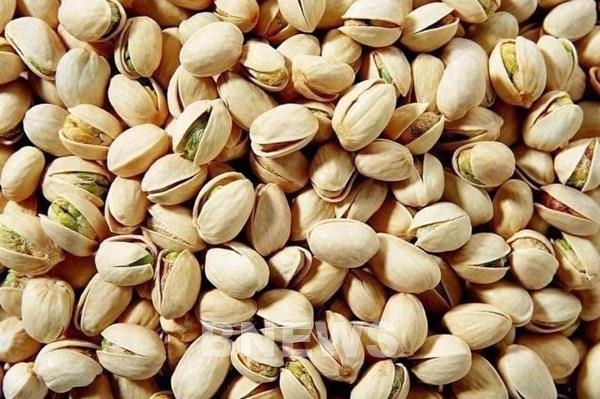  Giá hạt dẻ cười tăng vọt vì xung đột Iran