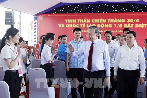 Tổng Bí thư, Chủ tịch nước Tô Lâm thăm, động viên công nhân, người lao động tại Thành phố Hồ Chí Minh