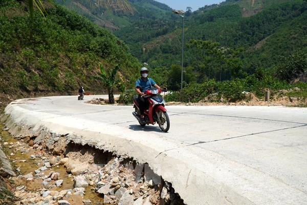 Quảng Ngãi cần sớm nâng cấp tỉnh lộ 623​