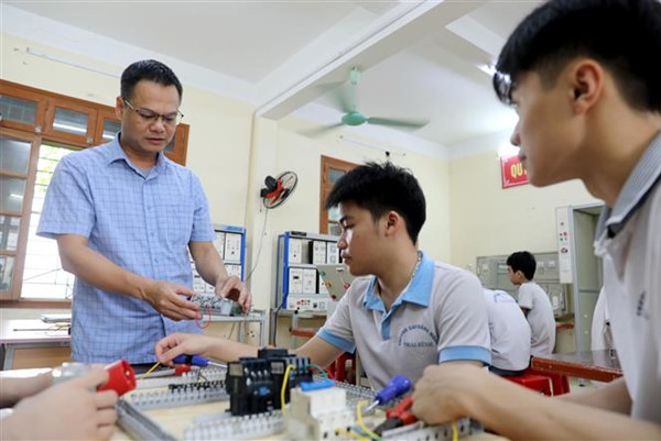 Công nghệ số mở lối đổi mới giáo dục toàn diện