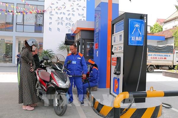 Kéo dài việc giảm thuế nhập khẩu một số mặt hàng xăng dầu về 0% đến 30/6/2026