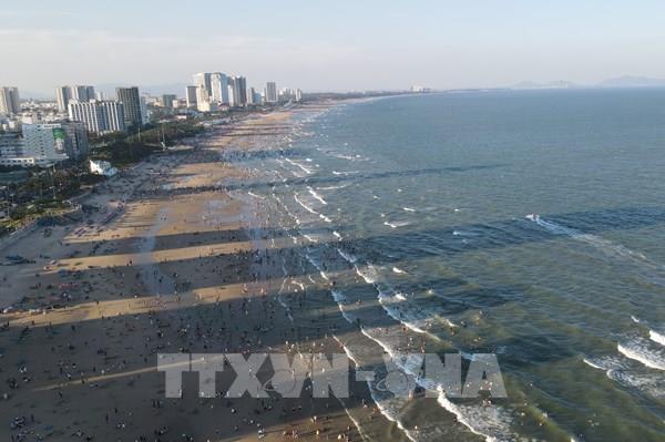 Vũng Tàu đón gần 80.000 lượt khách ngày đầu nghỉ lễ