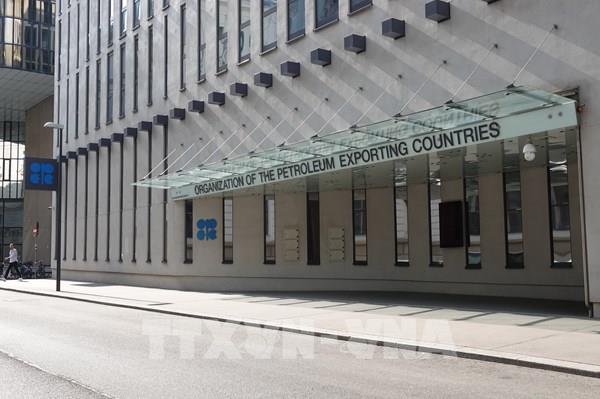 UAE rời OPEC gây sức ép lên Saudi Arabia