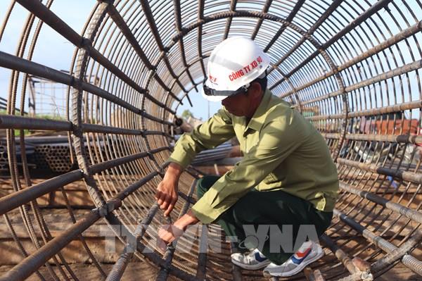 Cao tốc Cà Mau – Cái Nước: Đảm bảo nguồn cung vật liệu, tăng cường các mũi thi công
