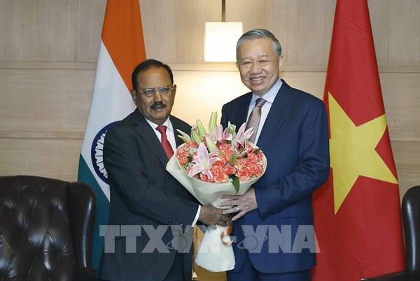 Tổng Bí thư, Chủ tịch nước Tô Lâm tiếp Cố vấn An ninh Quốc gia Ấn Độ