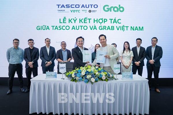 Tasco Auto và Grab hợp tác thúc đẩy giao thông xanh tại Việt Nam