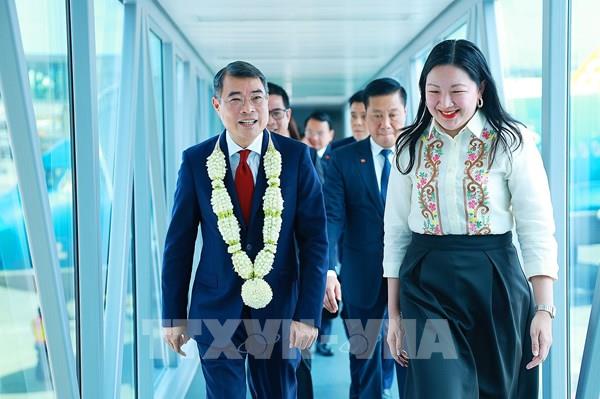 Thủ tướng Lê Minh Hưng đến Philippines dự Hội nghị Cấp cao ASEAN lần thứ 48