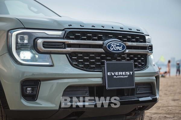 Ford Việt Nam ra mắt Everest 2026 có thêm bản máy xăng 300 mã lực