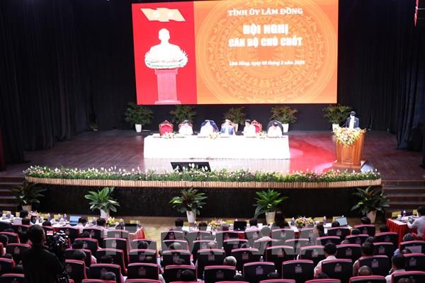 Lâm Đồng kiên quyết thay thế cán bộ yếu kém, không chờ hết nhiệm kỳ