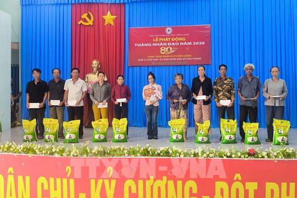 Tháng Nhân đạo tại Vĩnh Long: Tiếp nhận hơn 6 tỷ đồng lo cho người nghèo