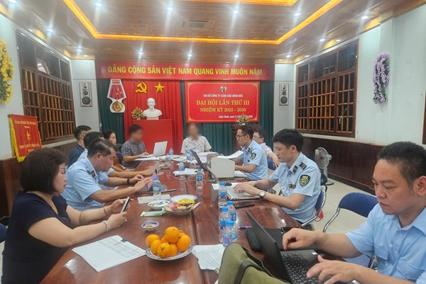 Phạt 2 doanh nghiệp đầu mối vi phạm dự trữ xăng dầu bắt buộc