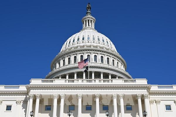 Fed giữ nguyên lãi suất tại cuộc họp đầu tiên dưới thời tân Chủ tịch Kevin Warsh