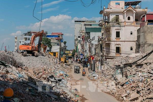 Giải phóng mặt bằng cầu Trần Hưng Đạo tại phường Hồng Hà