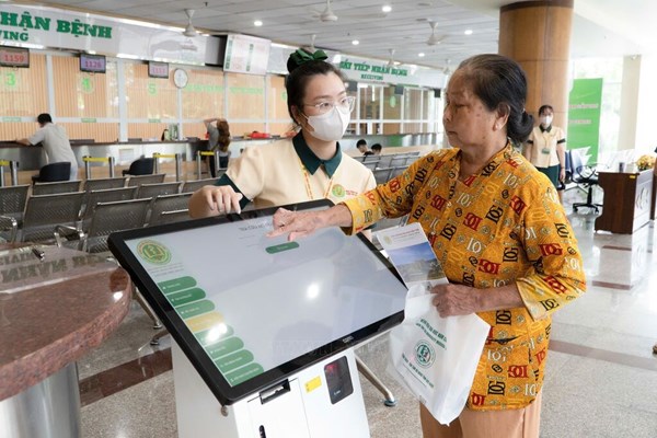 Cần Thơ kiện toàn hệ thống y tế cơ sở, thúc đẩy chuyển đổi số