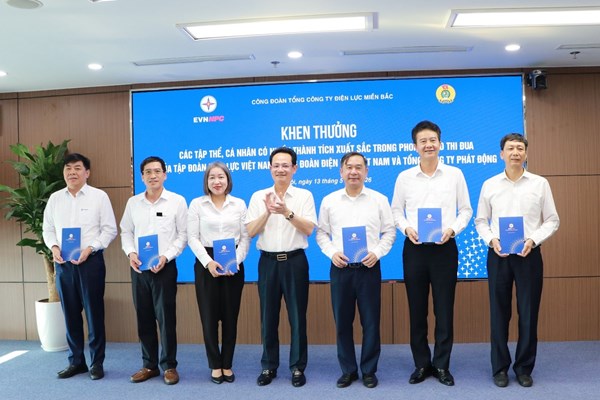 EVNNPC tôn vinh lao động tiêu biểu, lan tỏa đổi mới sáng tạo