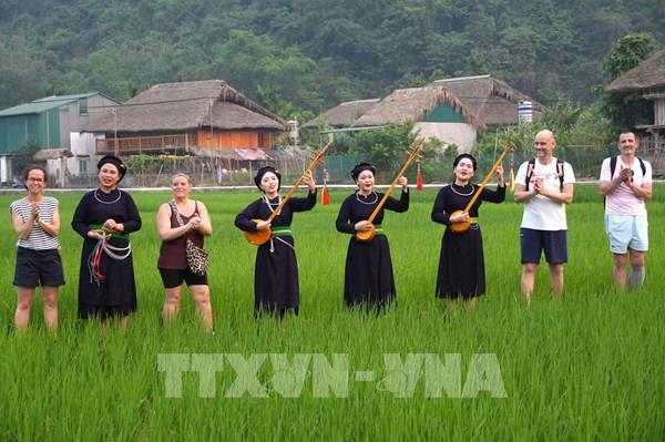 Tuyên Quang - Hát Then, đàn tính trở thành sản phẩm du lịch độc đáo