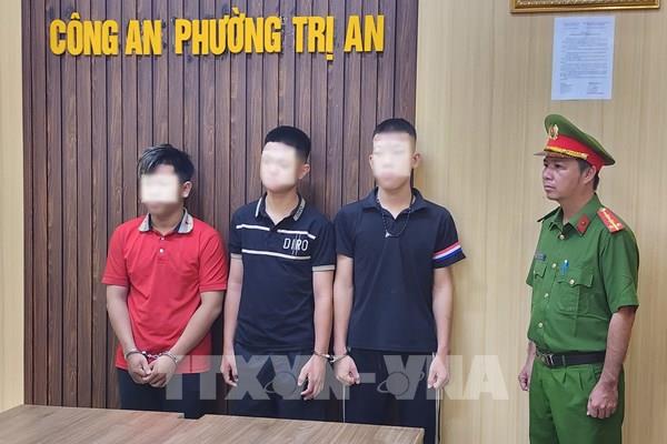 Khởi tố 4 đối tượng dùng “bom xăng” tấn công nhà dân