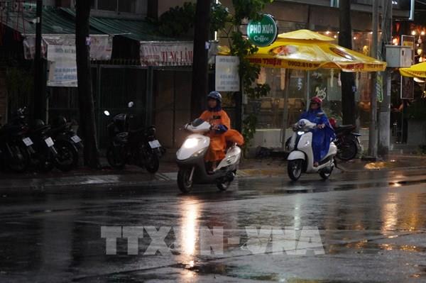 Nguy cơ dông lốc, ngập úng gia tăng tại TP. Hồ Chí Minh