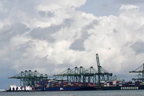 Xuất khẩu Singapore tăng mạnh nhờ làn sóng AI toàn cầu