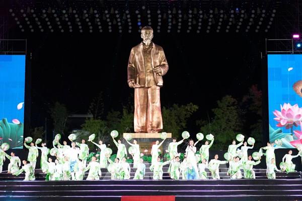Khai mạc “Lễ hội Làng Sen” năm 2026