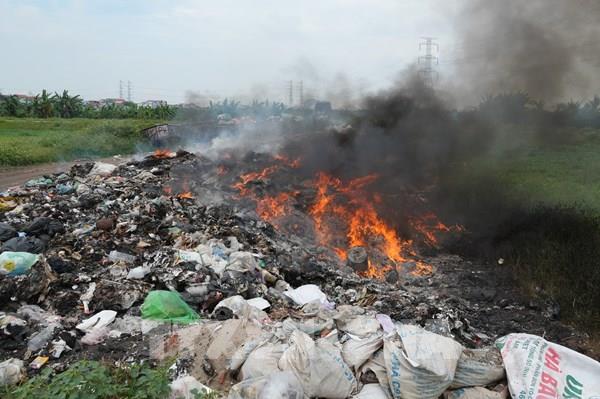  Nhức nhối nạn đốt rác gây ô nhiễm môi trường